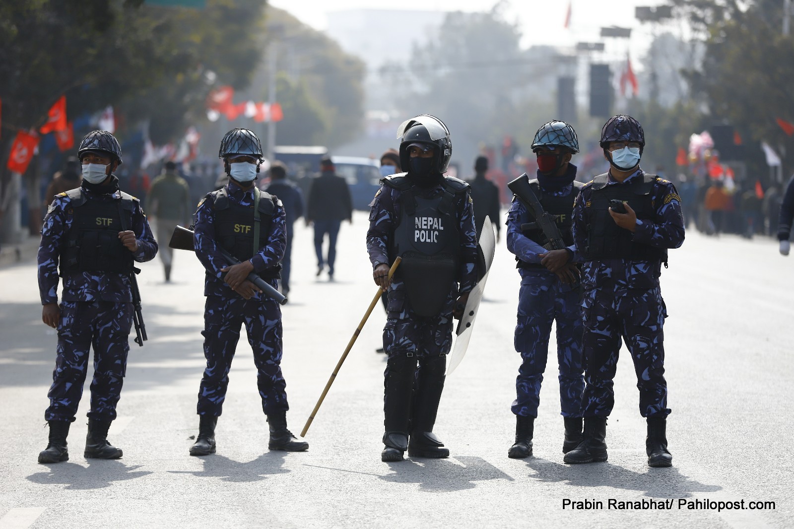 मध्यान्हसम्म नेकपाको प्रदर्शनस्थलको दृष्यः सुरक्षाकर्मीकै सक्रियता