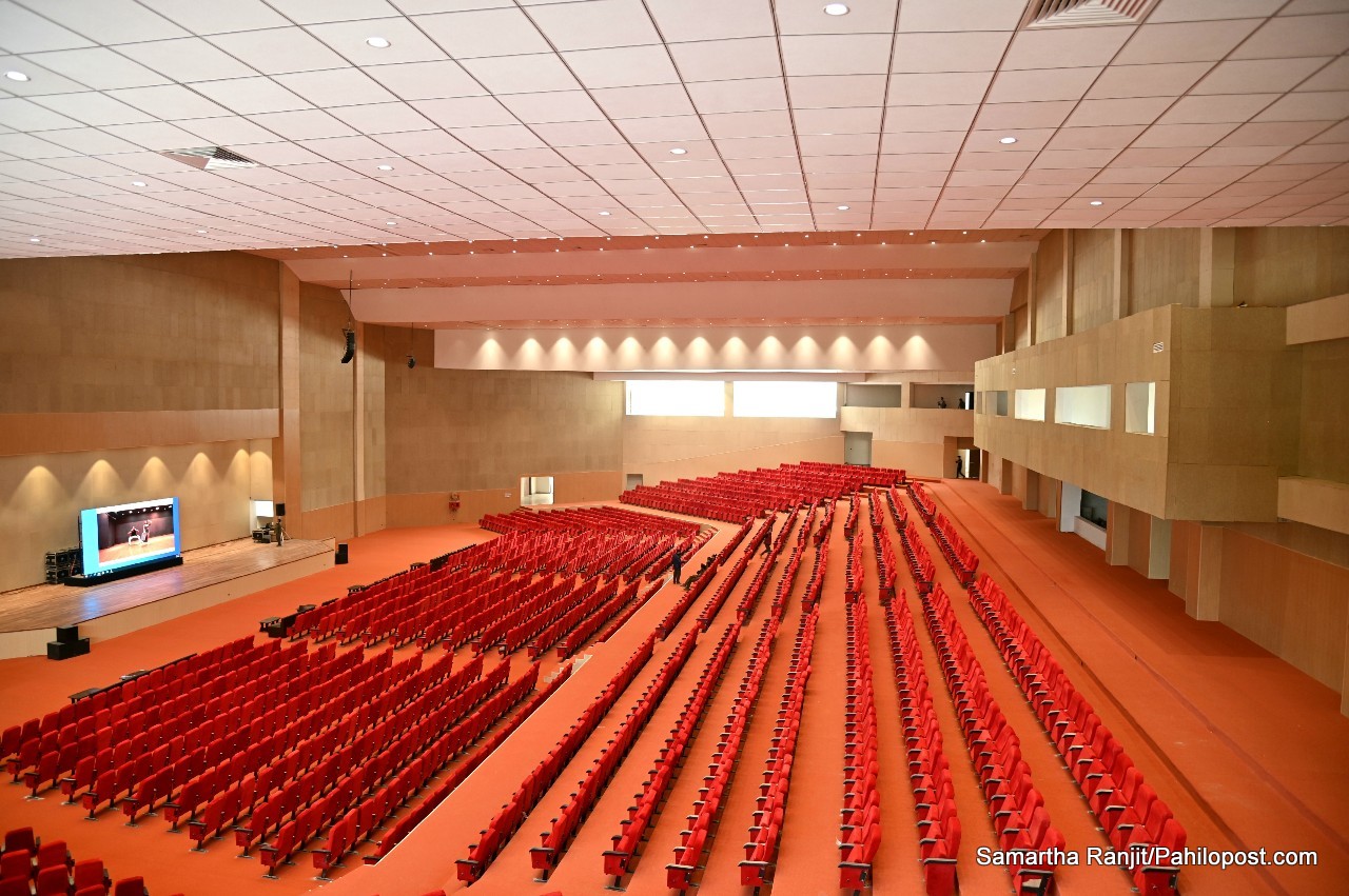 प्रधानमन्त्रीमा पुनः नियुक्तिपछिको पहिलो उद्घाटन, यस्तो छ गोदावरीमा बनेको सभाहल