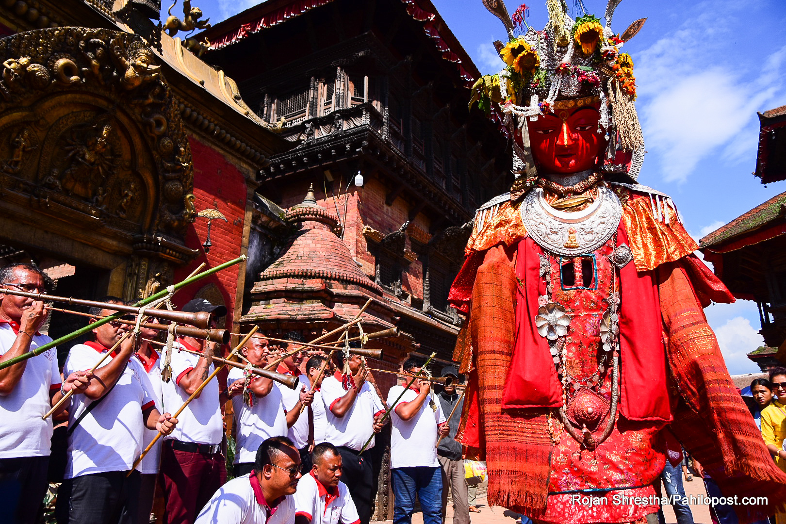 भक्तपुरमा पञ्चदान : नगर परिक्रमामा निस्किए दिपंकर बुद्ध