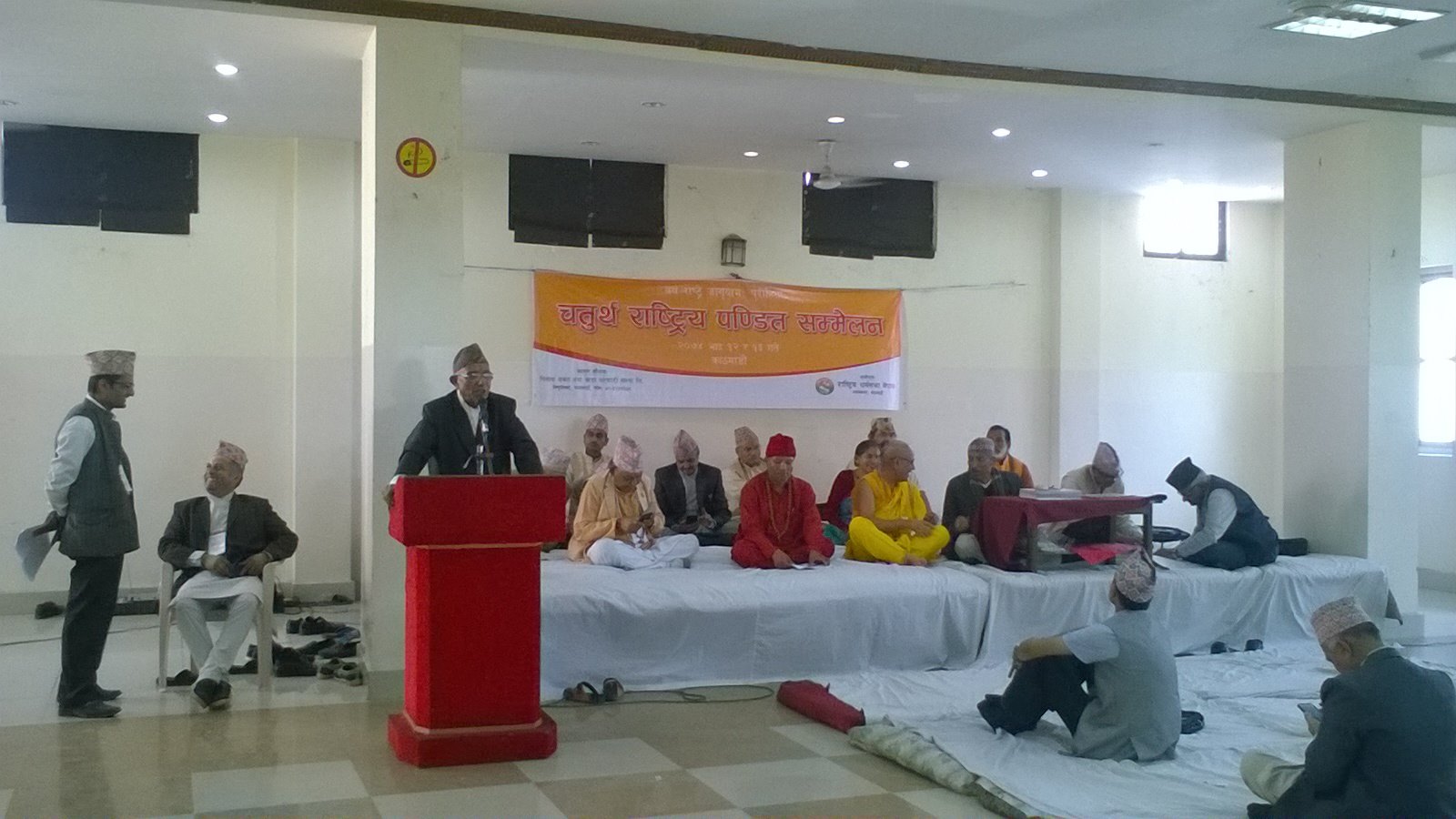 मृत्यु संस्कार तीन वा पाँच दिन बनाउनेलाई बहिष्कार गर्ने पण्डितहरुको निर्णय