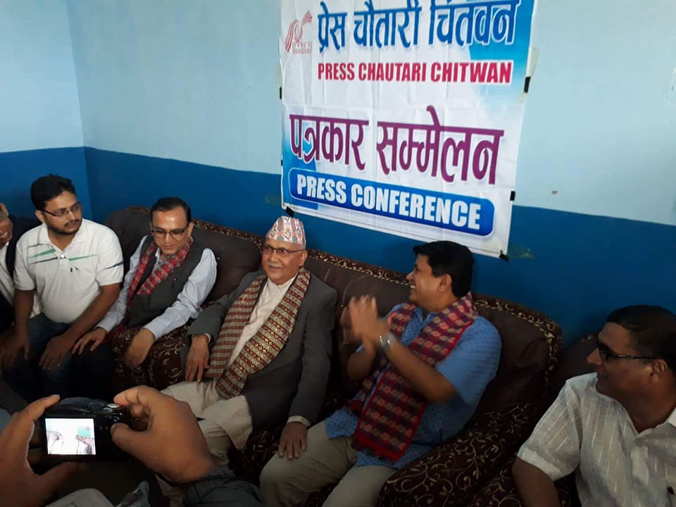 चितवन पुगेर ओलीले भने–दुई महिनापछि एमालेको नेतृत्वमा सरकार