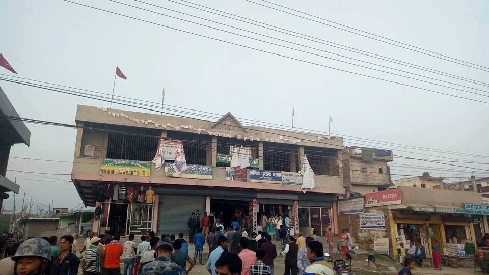 सिरहामा वाम गठबन्धनको चुनावी क्याम्पमा बम विष्फोट, गोइतले लिए जिम्मेवारी