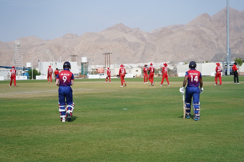 ओमनमाथि नेपालको सहज जित, मल्लको अर्धशतक