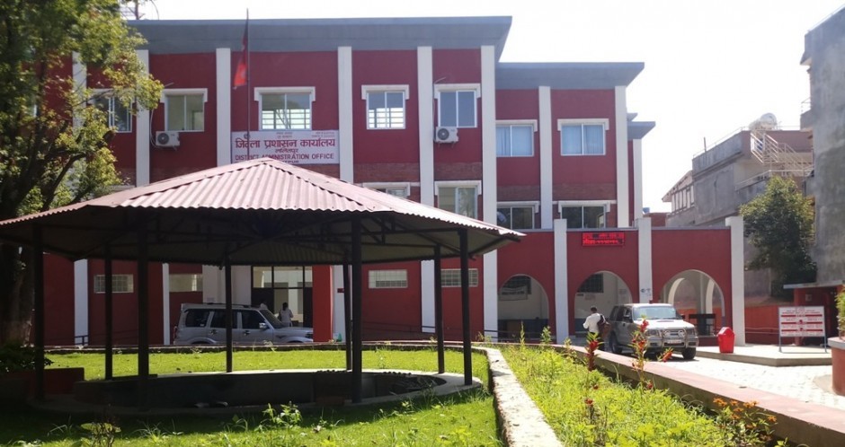 जिल्ला प्रशासन कार्यालय ललितपुरमा भोलिदेखि अत्यावश्यक बाहेकका अन्य सबै सेवा बन्द
