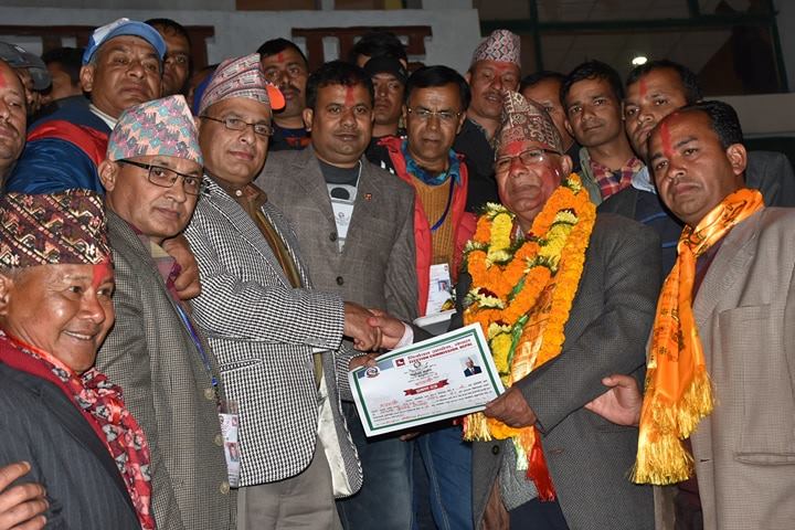 फराकिलो मतान्तरले पूर्व प्रम माधवकुमार नेपाल विजयी