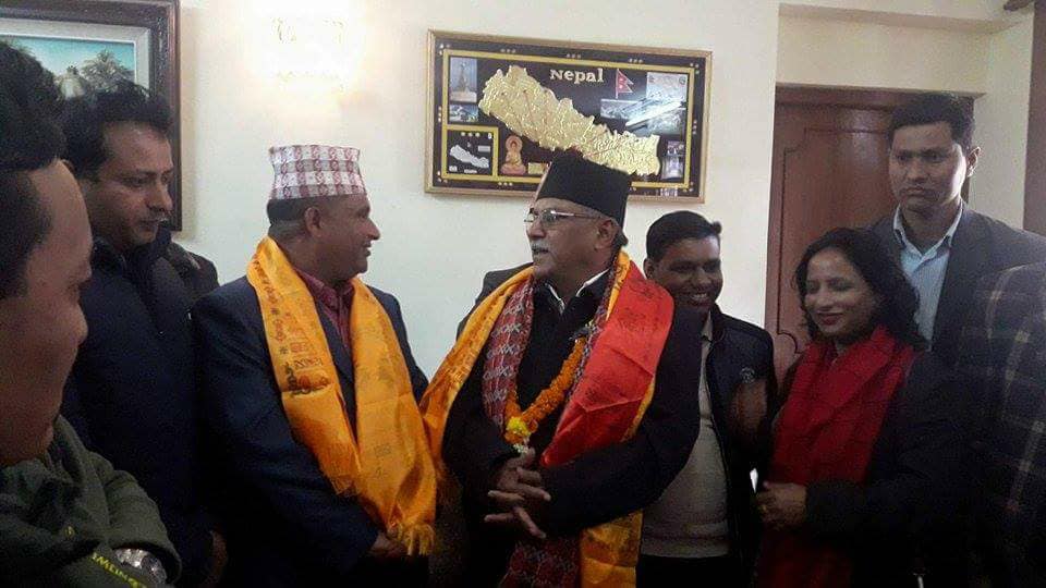 प्रचण्डलाई युवा संघ र वाइसिएलको आग्रह : एकता प्रक्रियालाई सार्थक निष्कर्षमा पुर्‍याउनुस्