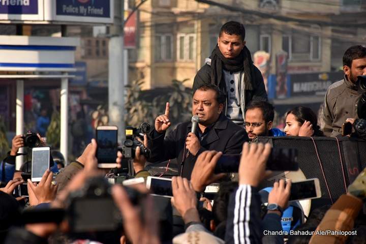 प्रधानन्यायाधीश पराजुलीलाई गगनको चुनौती, 'श्रीमान हामीलाई पनि मानहानीको मुद्धा लगाइयोस्'