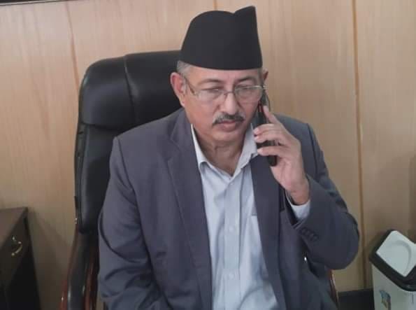 लुम्बिनी र मधेश प्रदेशका मुख्यमन्त्री र १२ जिल्लाका प्रजिअलाई गृहमन्त्री खाणको टेलिफोन