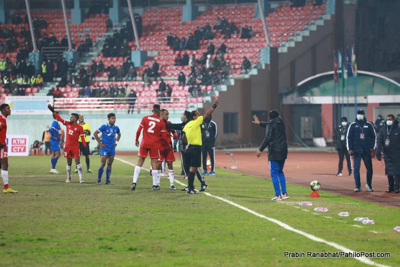 चार जनाले 'रातो कार्ड' ब्यहोरेको तनावपूर्ण मैत्रीपूर्ण खेलपछि मरिससका प्रशिक्षकले भने: हाम्रा खेलाडीलाई प्रोभोक गरियो