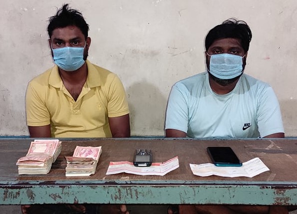 आइपिएल खेलमा सट्टेबाजी गर्ने दुई जना समातिए