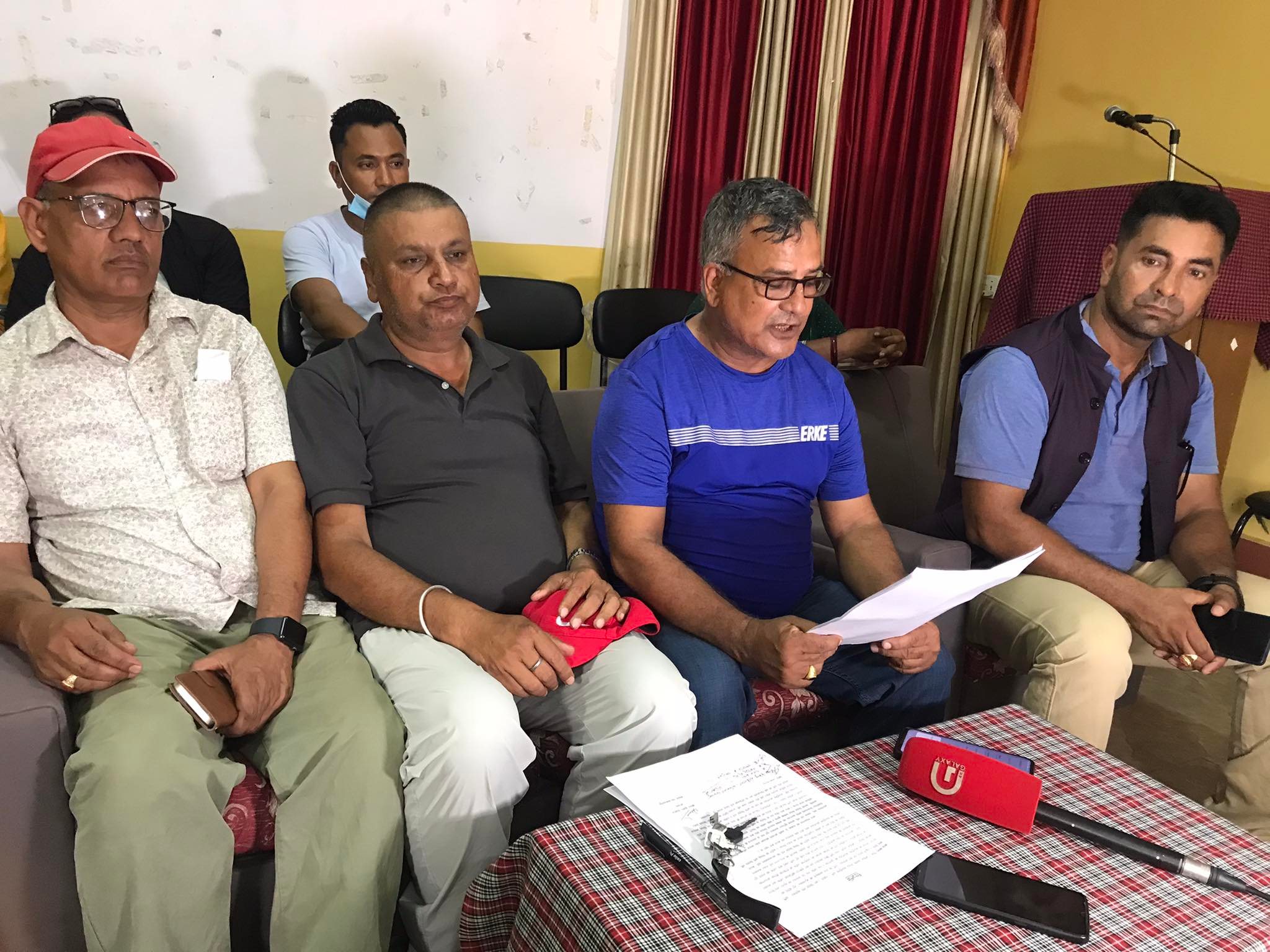 एकीकृत समाजवादीका मकवानपुर जिल्ला अध्यक्षले त्यागे पार्टी, 'एमालेबाटको विद्रोह कुण्ठा पोख्न मात्रै'