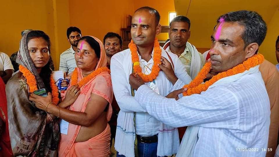विदेह प्रमुखमा वेचन दास निर्वाचित, प्रतिद्वन्द्वीले माला लगाएर दिए बधाई