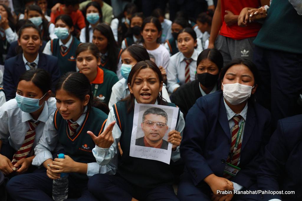 यौन दुर्व्यवहारको आरोप लागेका शिक्षक प्रहरीको नियन्त्रणमा