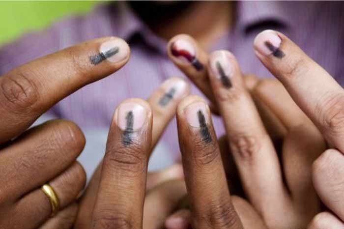 घर नेपाल, भोट भारतमा! जागरण लेख्छ : नेपालीहरु चुनाव प्रभावित पार्नेगरी भोट हाल्न भारत छिर्छन्