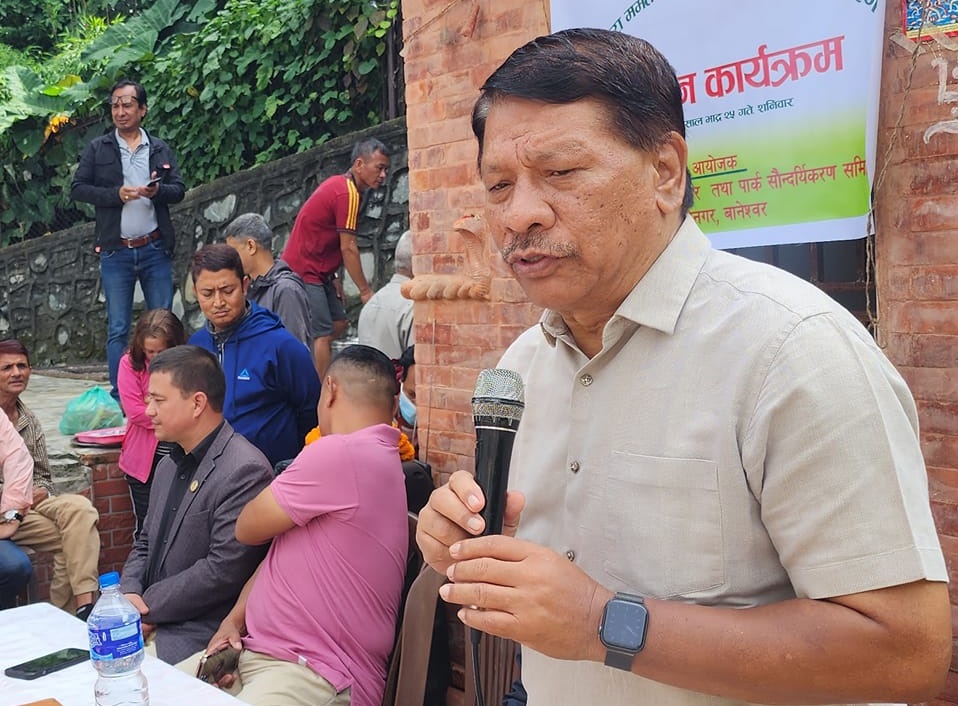 प्रधानमन्त्री बन्न आफूलाई भारी मतले जिताउन प्रकाशमानको आग्रह 