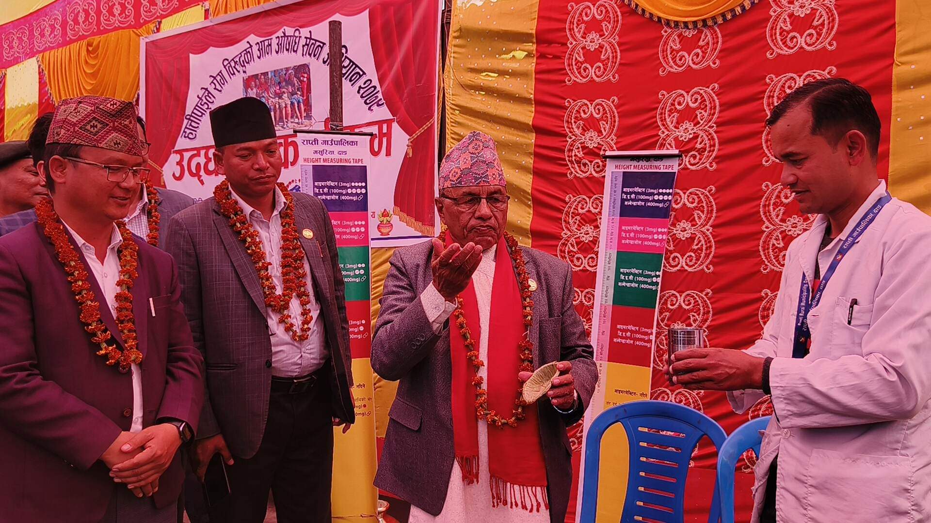 लुम्बिनी प्रदेशमा हात्तीपाइले रोगविरुद्धको औषधि खुवाउने अभियान सुरु