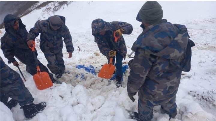 दार्चुला हिमपहिरोमा परी बेपत्ता तीन जनाको शव भेटियो