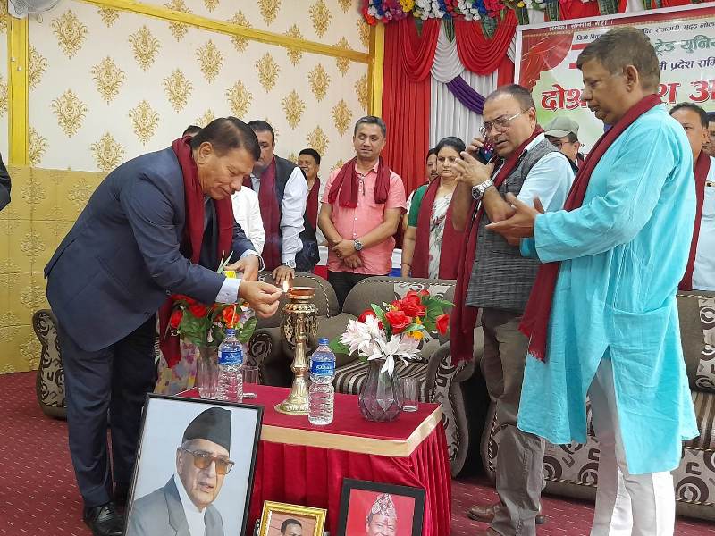 युवा नेतालाई प्रकाशमान सिंहको पाठ : ‘पपुलर’ भएरमात्रै हुँदैन, अनुभव पनि चाहिन्छ