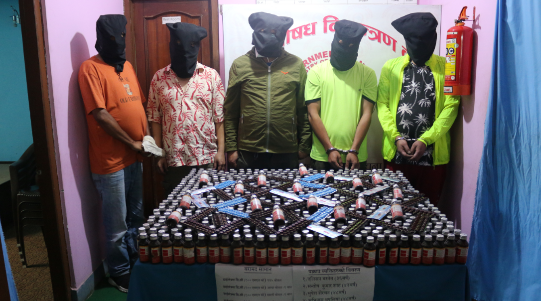 प्रहरी इन्स्पेक्टर नै लागुऔषध कारोबारमा, अभियुक्तको बयानपछि लागुऔषधसहित समातिए
