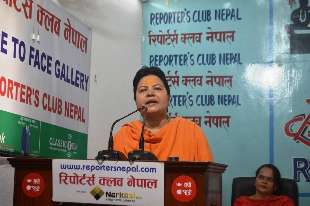 'पहिलो महिला शंकराचार्य' ले भेट्न पाइनन् राष्ट्रपति र प्रधानमन्त्री, पुगिन् रिपोटर्स क्लब