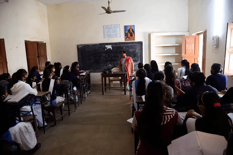 कोरोना संक्रमणकालमा उत्तर प्रदेशका विद्यालयलाई शुल्क नबढाउन निर्देशन, अटेर गरे कारवाही