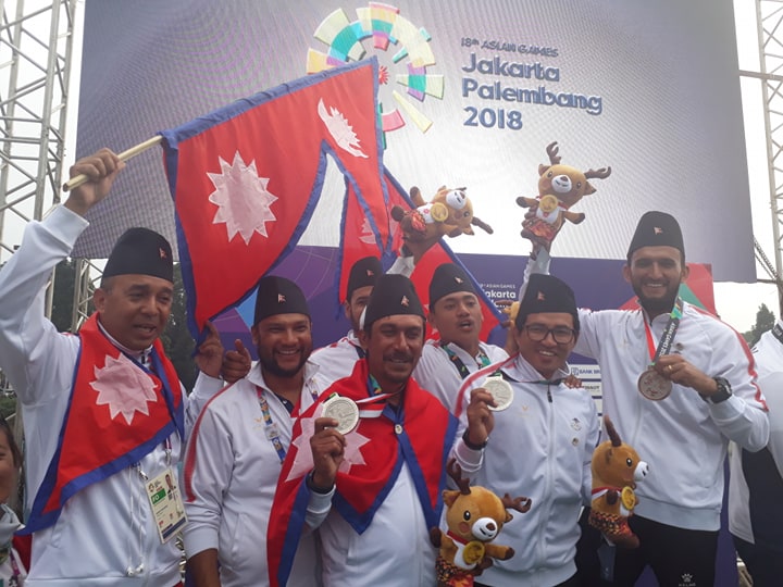 १८औँ एसियाड : प्याराग्लाइडिङमा ऐतिहासिक रजत जितेपछि नेपाल पदकतालिकामा ३२औँ स्थानमा