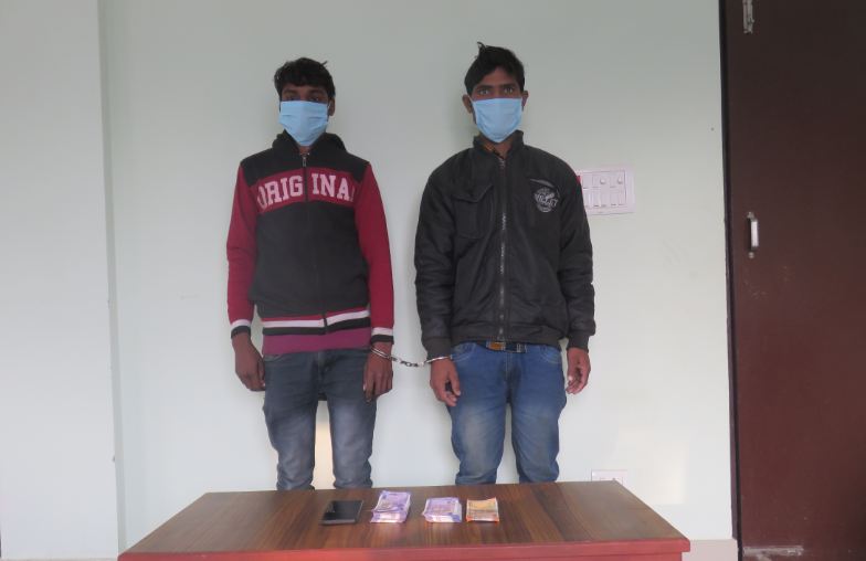 भारतीय नक्कली नोट सहित दुई भारतीय नागरिक प्रहरी नियन्त्रणमा