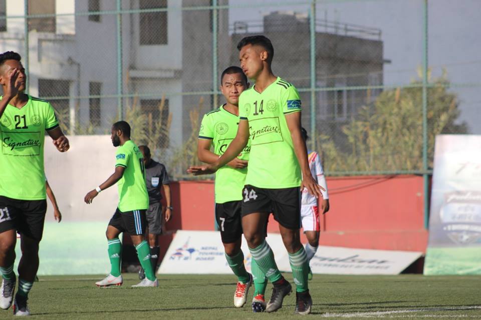 ए डिभिजन लिग : अन्जनको पेनाल्टी गोलमा मनाङ विजयी, शीर्ष स्थानमा तीन अंकको अग्रता बनाउन सफल