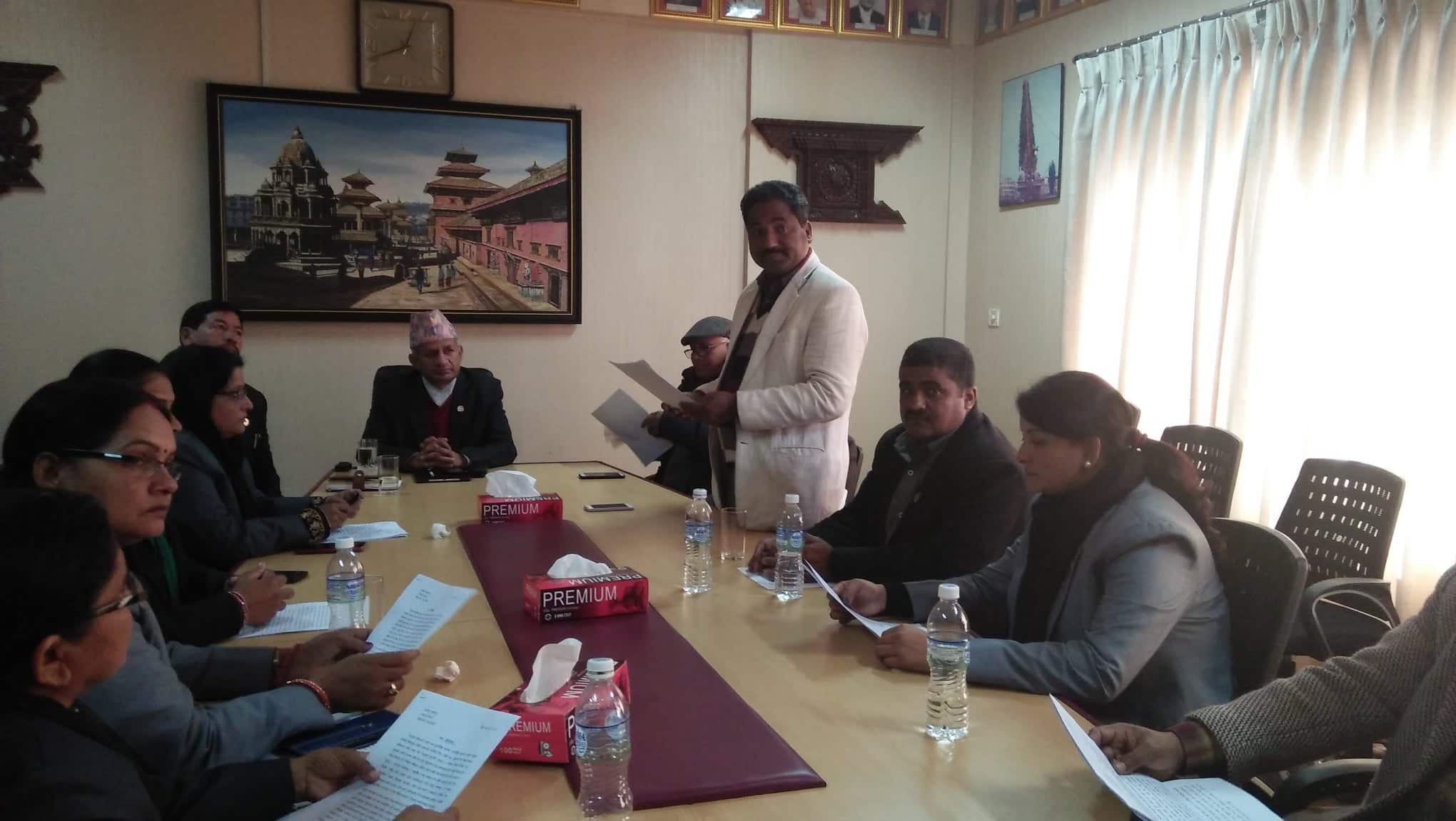 प्रदेश दुई विदेशीको 'क्रीडास्थल' भएको आरोप, लगाम लगाउन सत्तारुढ दलका सांसदहरुको माग
