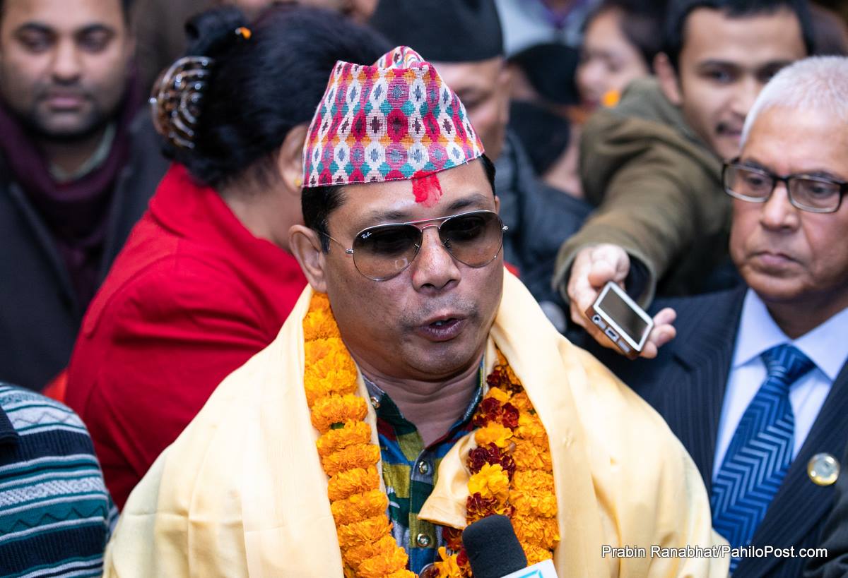 'रेशम चौधरी भिख माग्दैन, न्यायालयसँग न्याय खोजेको हुँ'