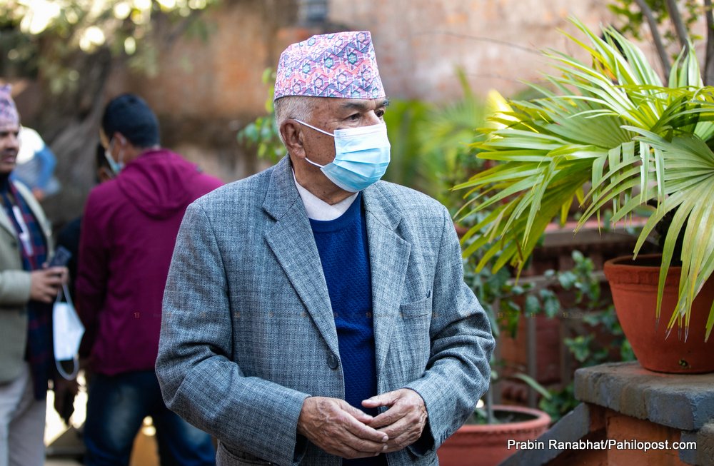 रामचन्द्र पौडेलले गरे केन्द्रीय समिति बैठक बहिस्कार, दुई सह महामन्त्री थपिने विषयमा आपत्ति