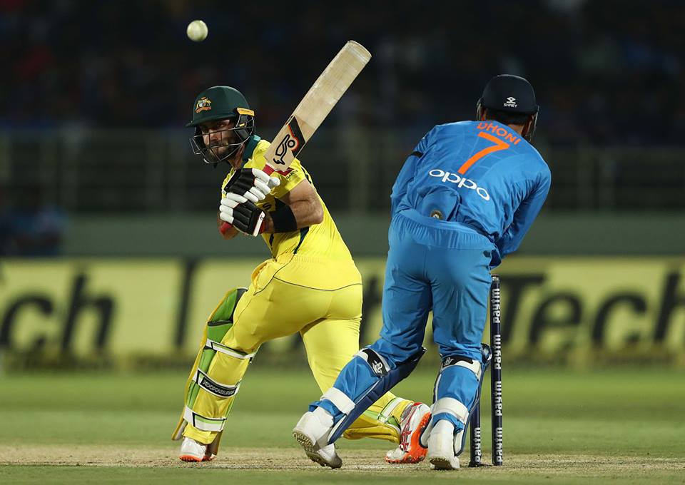 टी-२० क्रिकेटमा अर्को लास्ट ओभर थ्रीलर : अन्तिम ओभरमा रिचर्डसन र कमिङ्स मिलेर १४ रन बनाएपछि अष्ट्रेलियाले भारतलाई हरायो