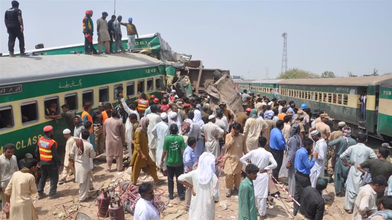 पाकिस्तानमा रेल दुर्घटना: ९ जनाको मृत्यु, ७० बढी घाइते