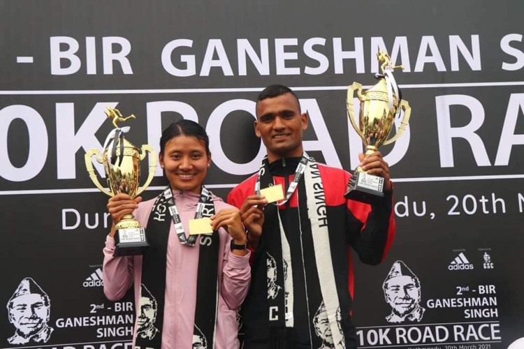 गोपी र सन्तोषीलाई वीर गणेशमान सिंह टेन-के रोड रेस प्रतियोगिताको उपाधि
