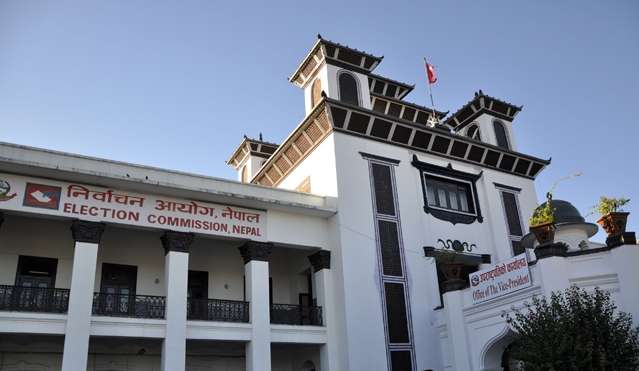 अर्बौँ खर्चेर प्रतिनिधि तथा प्रदेश सभाको निर्वाचन हुँदै