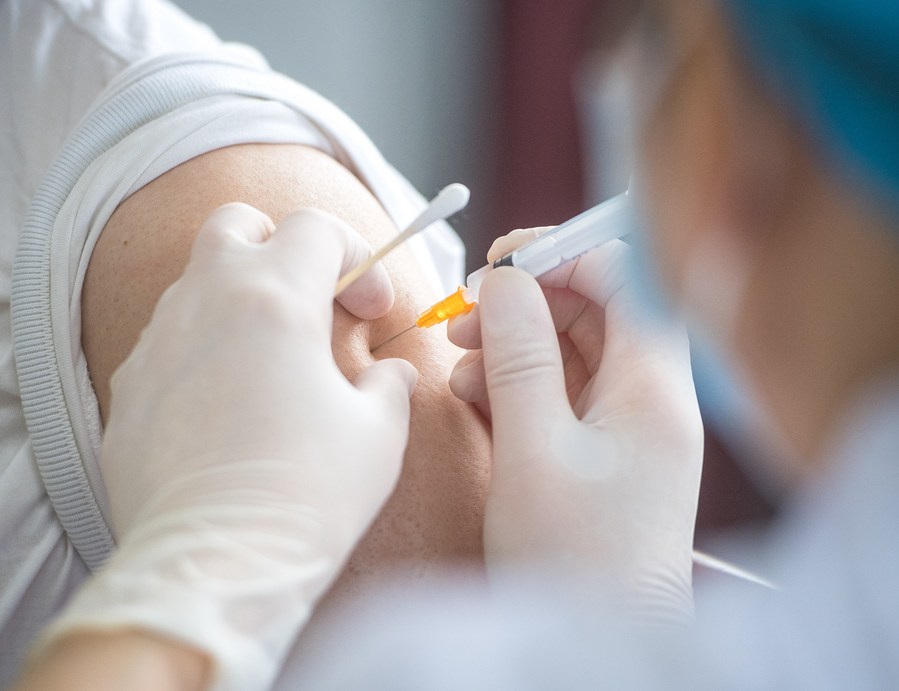 चीनले १२ देखि १७ वर्ष उमेर समूहका किशोर-किशोरीलाई पनि खोप दिँदै