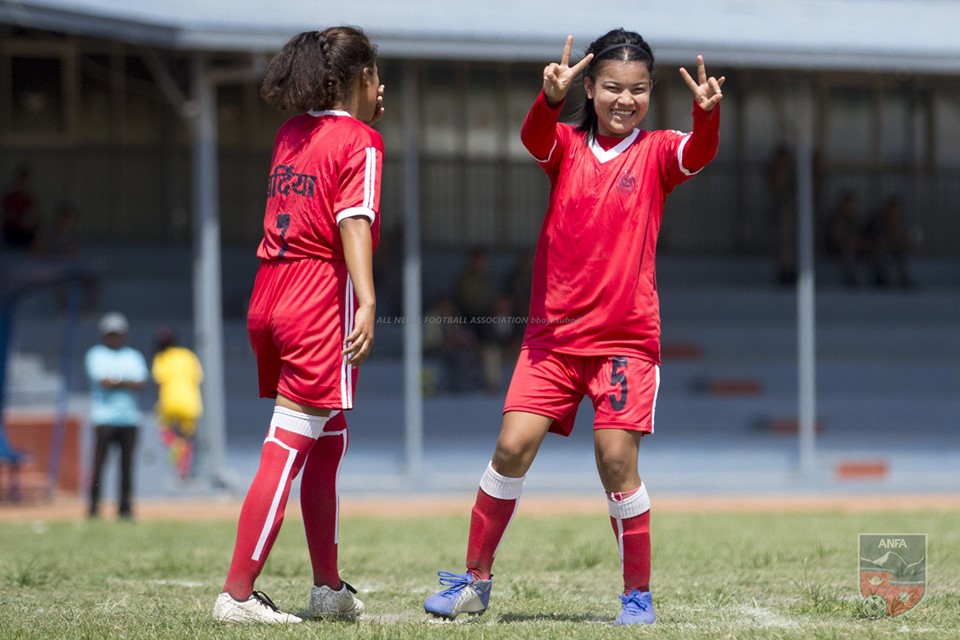उपमेयर कप महिला फुटबल : पुजा एक्लैले गरिन् १० गोल, बाँसगढीको फराकिलो जित