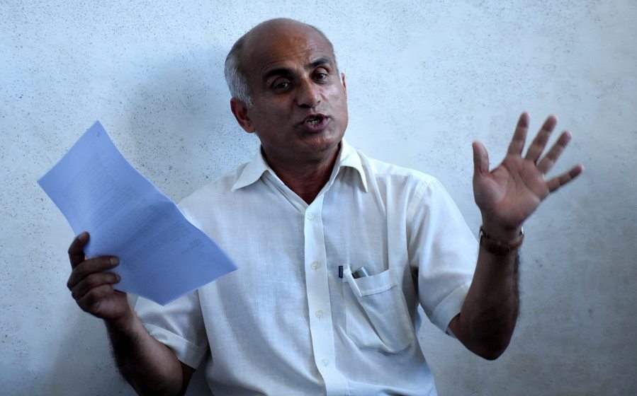 अनशनरत डा. केसीका प्रतिनिधि र सरकारी टोलीबीच वार्ता हुँदै 