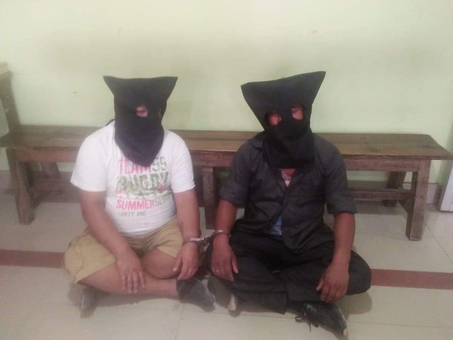 मनमैजुबाट कस्तुरीको विनासहित दुई जना पक्राउ