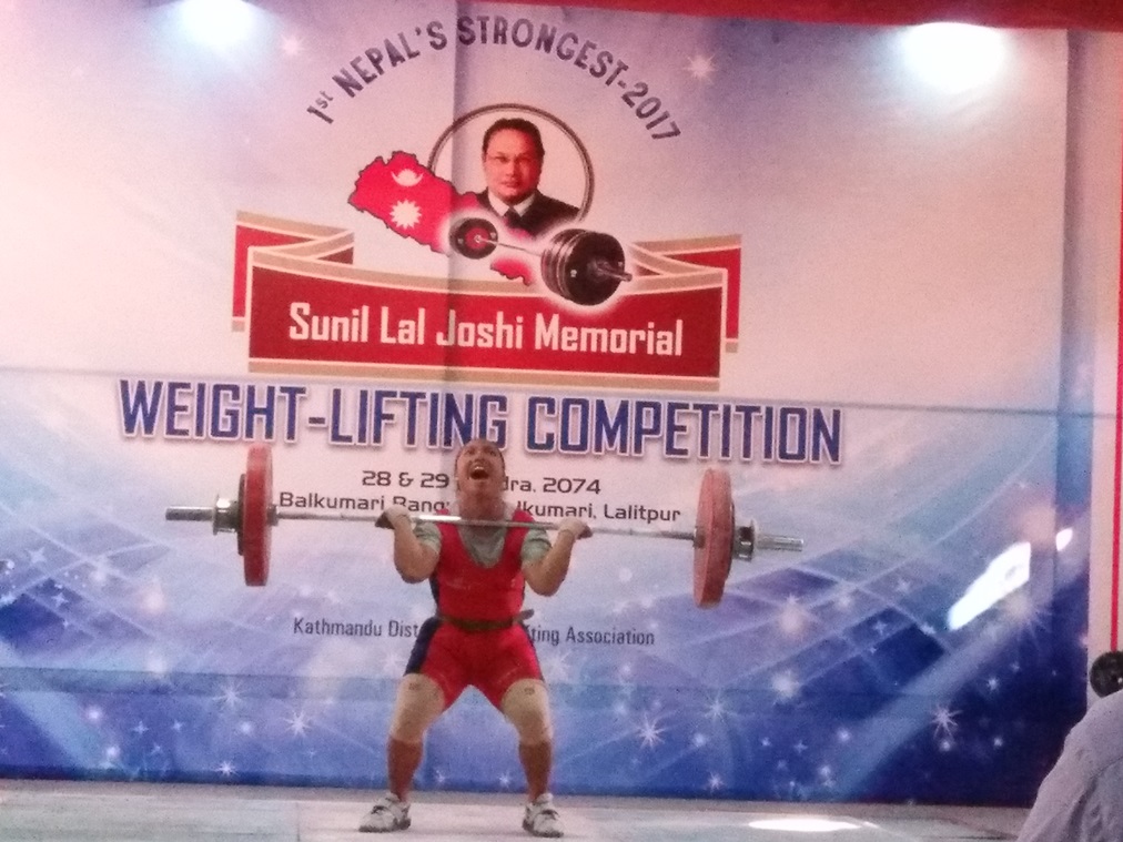 कमलाद्वारा भारोत्तोलनमा तीन राष्ट्रिय किर्तिमान