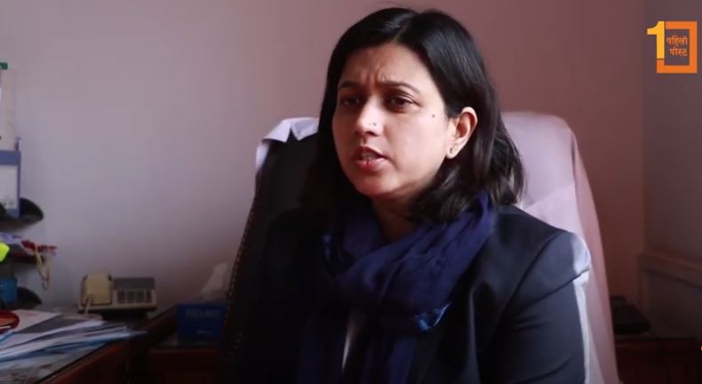 कोरोनाविरुद्ध लड्न सक्रिय ५ महिलामध्ये एक नेपालकी रुना झा, भन्छिन् : व्यस्तताबीच बधाई पाइरहेकी छु