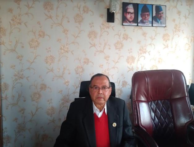 'सम्मानित नेता' का रुपमा एकीकृत समाजवादीको कार्यालयमा झलनाथ खनालको पहिलो इन्ट्री