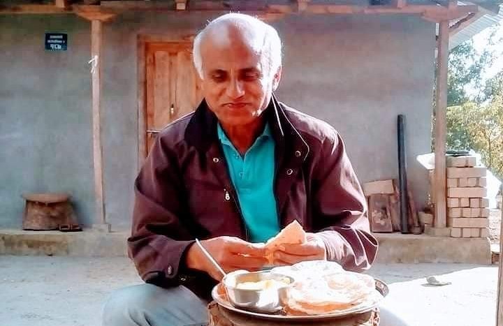 सामाजिक सञ्जालमा डाक्टर गोविन्द केसीको खोजी : उनी छन् सुदूरको अस्पतालमा नि:शुल्क उपचारमा