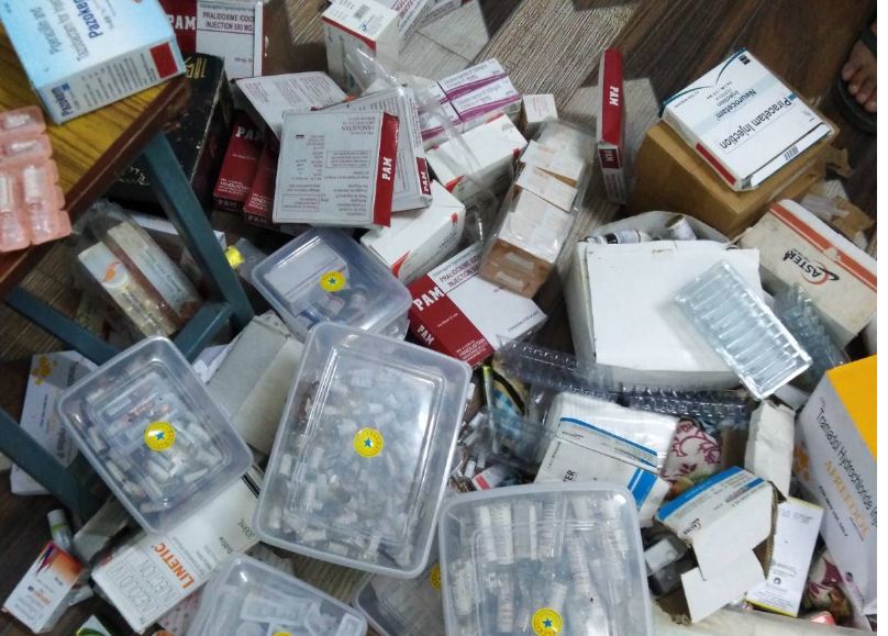 प्रतिबन्धित औषधीको बिक्री गर्ने समातिए