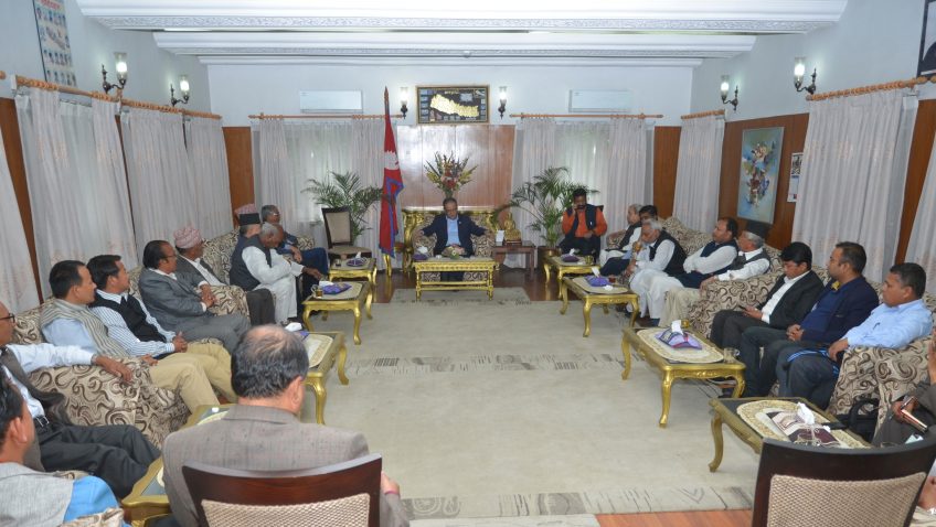 प्रमलाई राजपाको प्रश्न : के संविधान संशोधन वीरबलको खिचडी हो ?