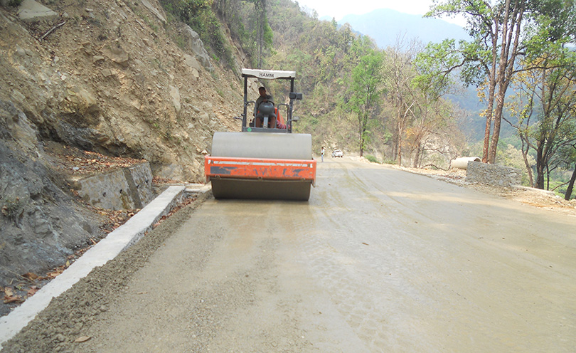 पूर्वपश्चिम राजमार्ग विस्तारलाई १२ अर्ब २१ करोड