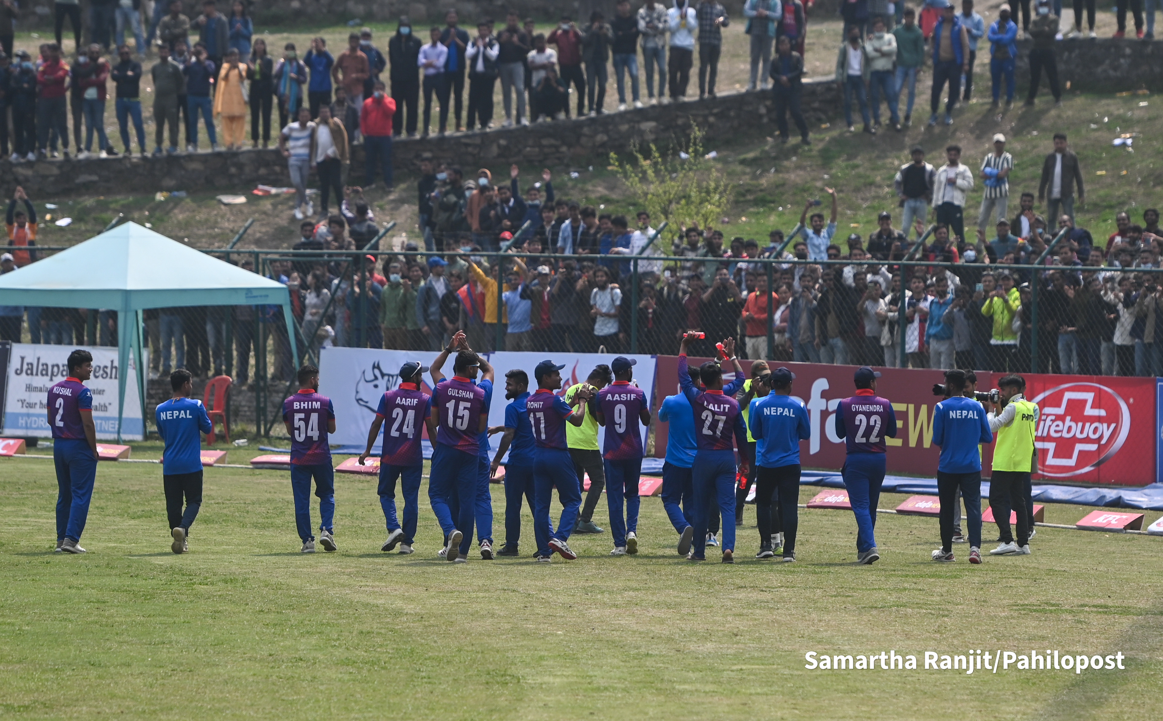 नेपालद्वारा पीएनजी ९ विकेटले पराजित, यूएईलाई हराए विश्वकप छनोटमा पुग्ने