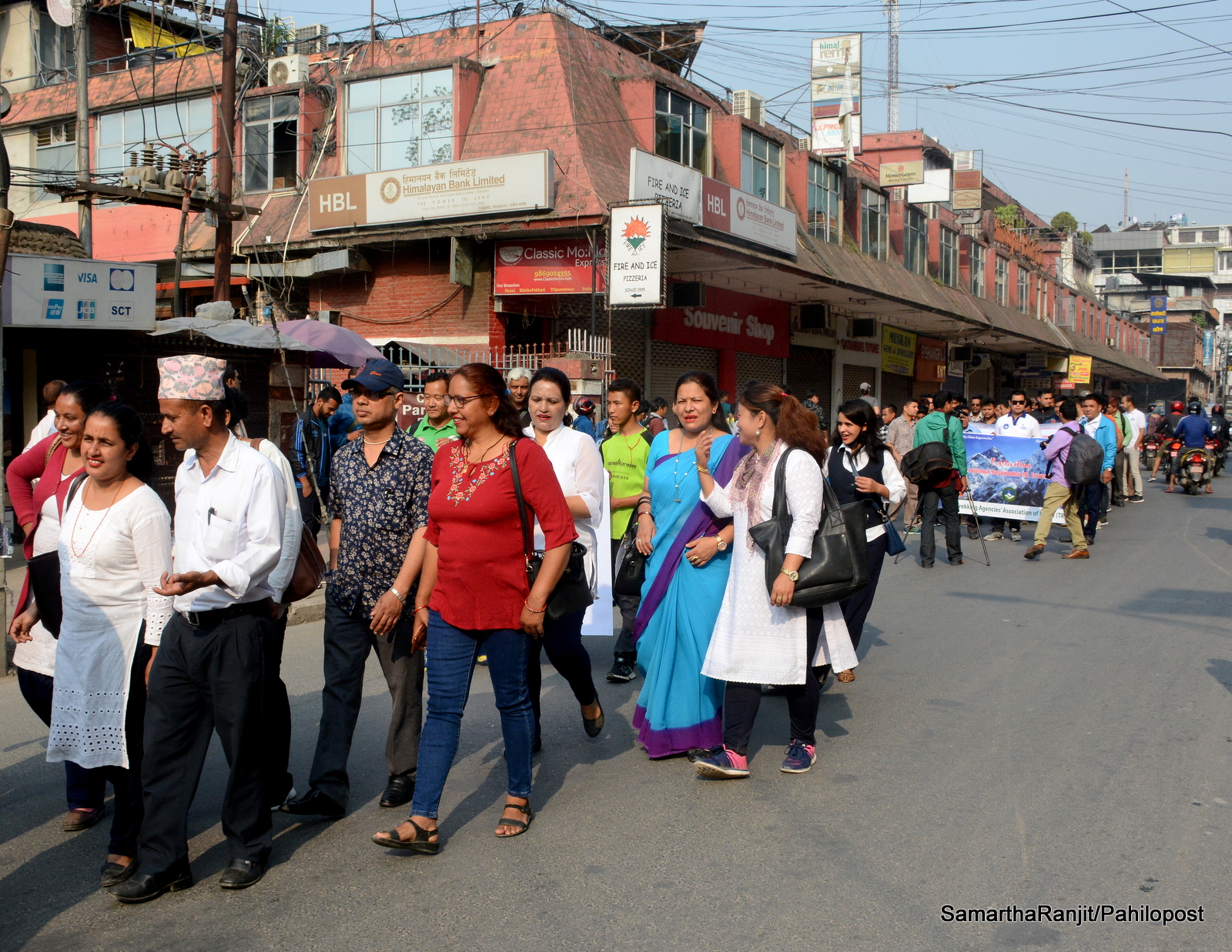 सगरमाथा दिवसका अवसरमा राजधानीमा र्‍याली, फोटोमा हेर्नुस्