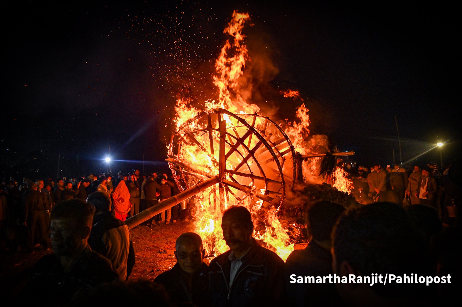 ढालिएको चीर टुँडिखेलमा यसरी गरियो दहन