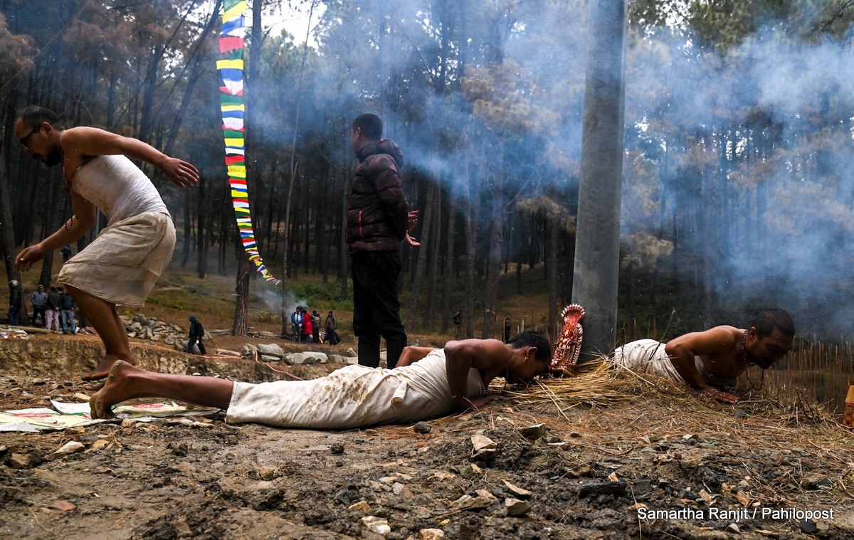  चाँगुनारायण पुगे माधवनारायण : जंगलमा घस्रिंदै पल्टिँदै व्रतालुको परदेश यात्रा